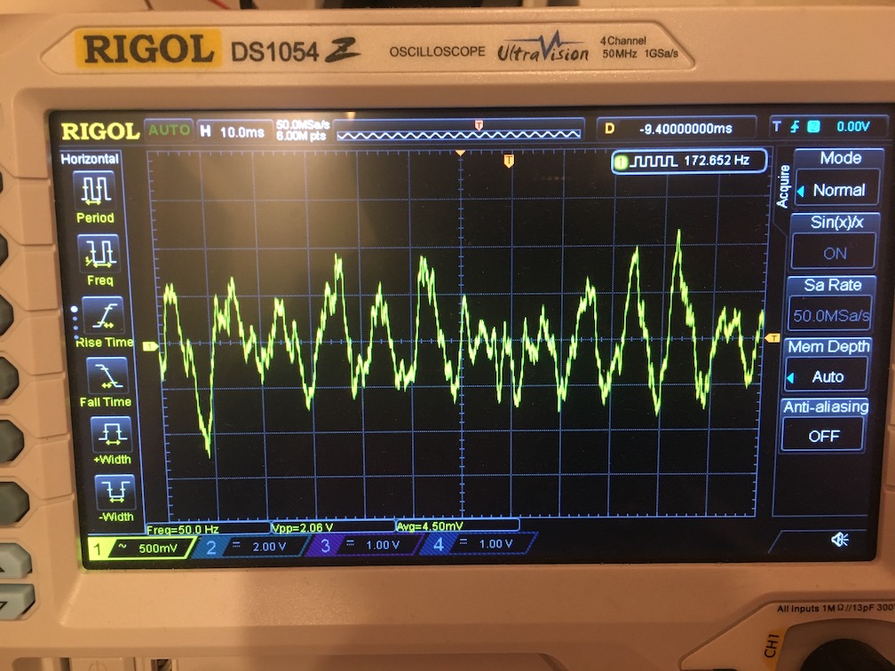 A choppy 2V sine wave, produced from a 4µV signal